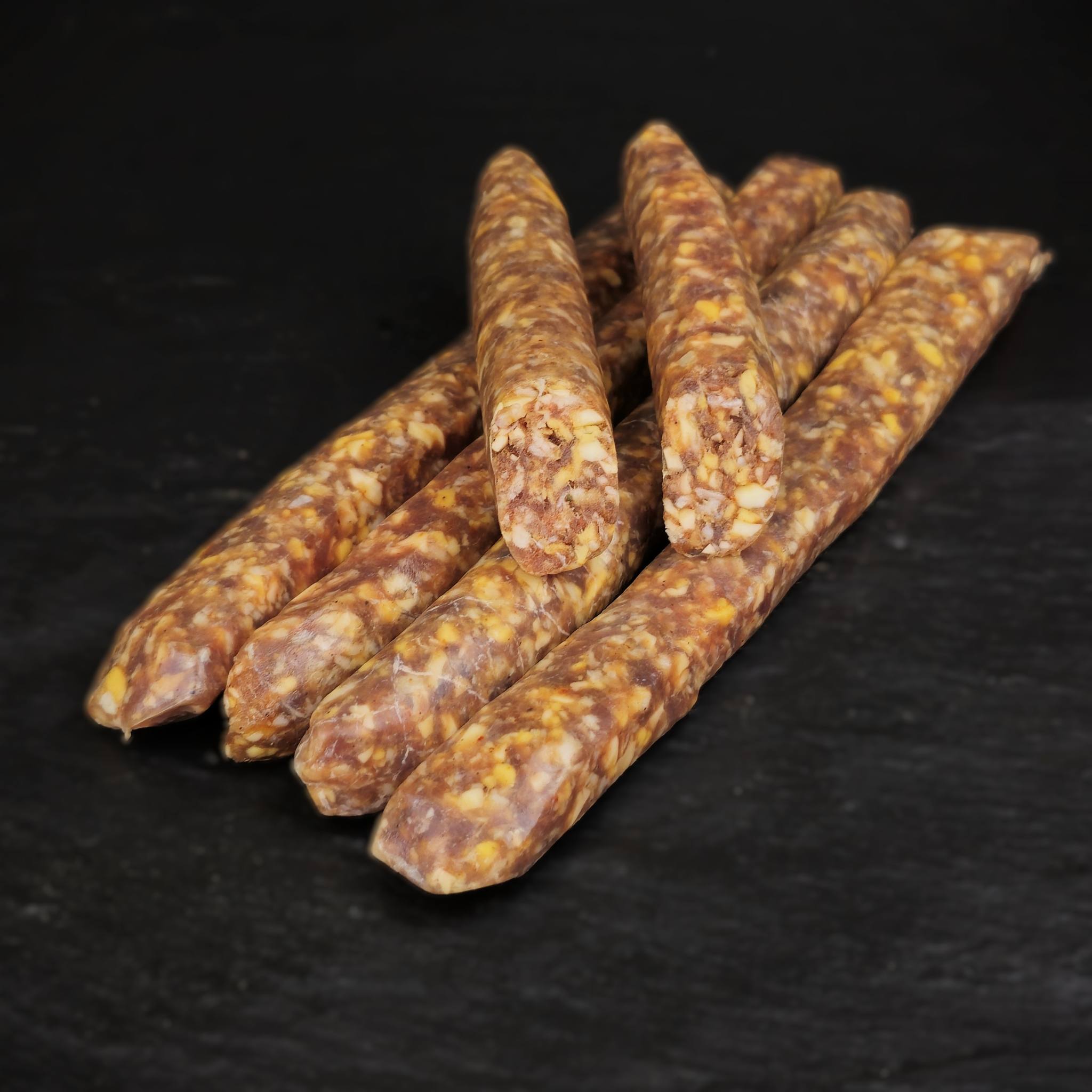 Wildbratwurst mit Käse