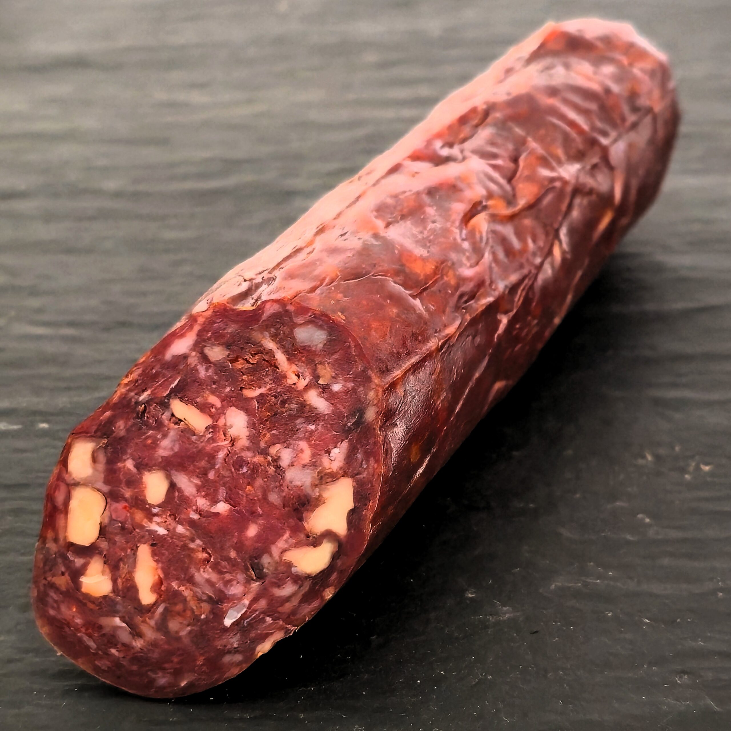 Wildsalami mit Walnuss & Zimt